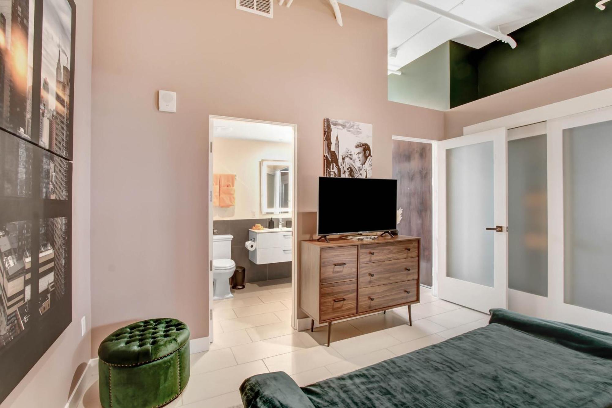Nyc Styled Loft In Dtla, Sleeps 4 With Free Parking! Apartman Los Angeles Kültér fotó